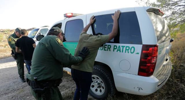 Informe de Michigan Muestra que la Patrulla Fronteriza Arrestó a más Ciudadanos Estadounidenses y Residentes Documentados que Inmigrantes Indocumentados