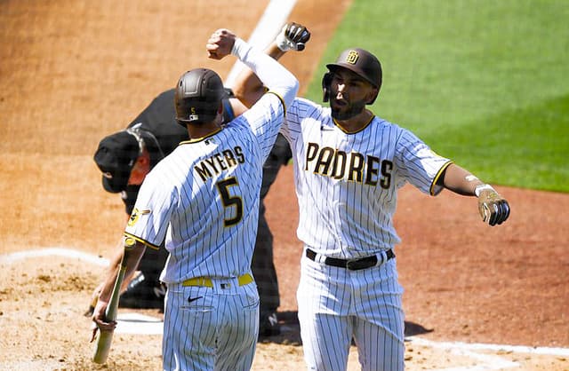 Padres Win Season Opener, Looking to Build on Last Year’s Run