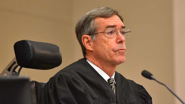 Judge Overrules City Motion Seeking to End Legal Memo Lawsuit