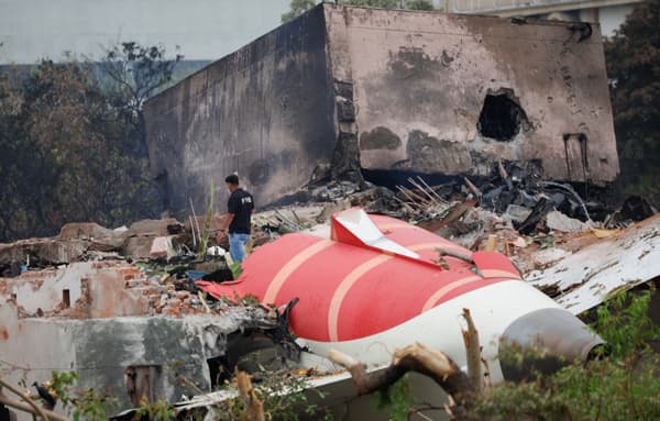 Online Commentator Changes Opinion on India Air Crash
